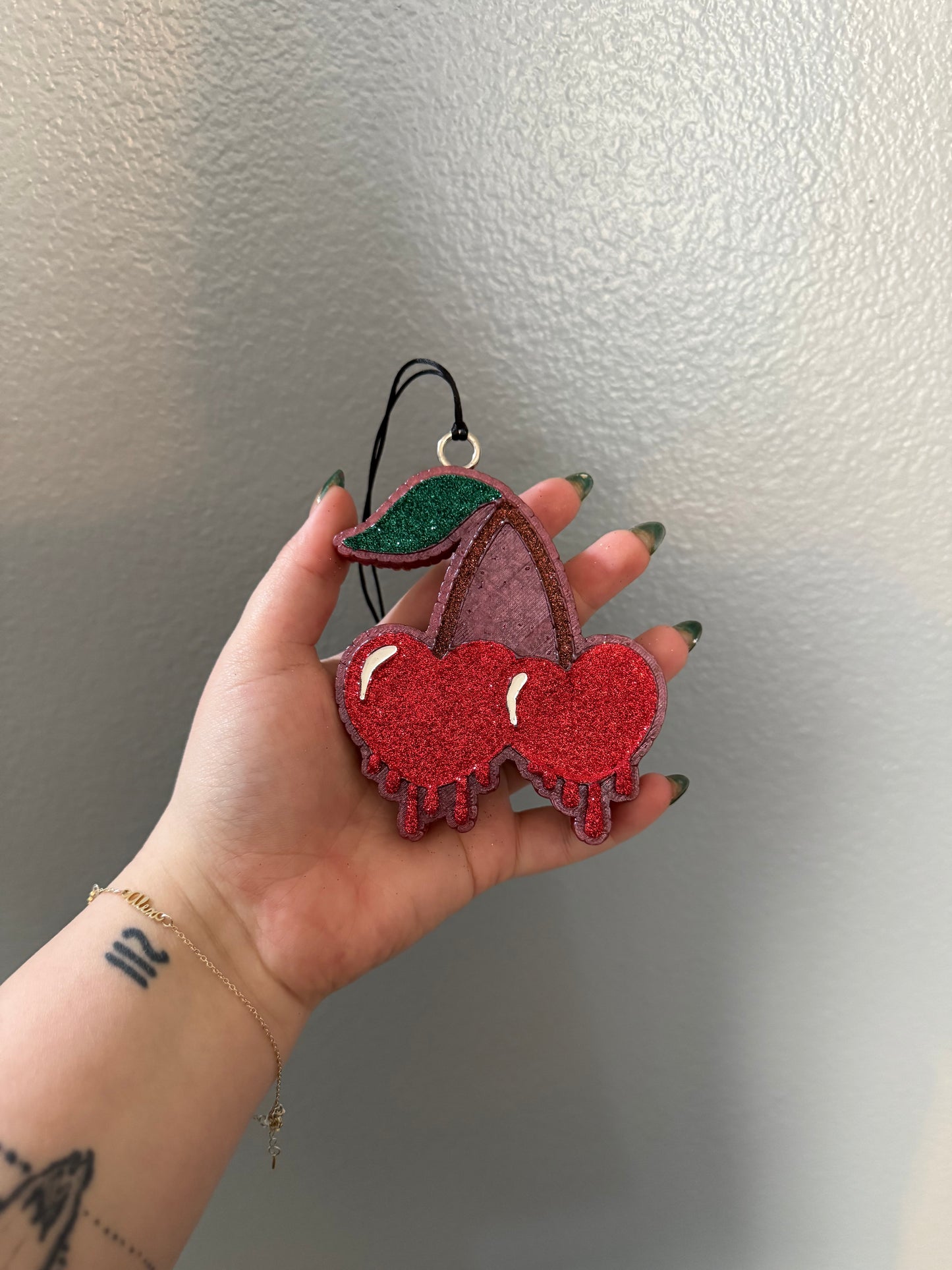 DRIP CHERRIES FRESHIE