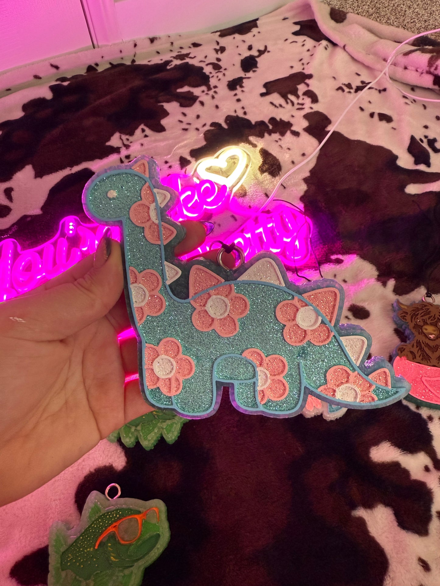 FLOWER DINO FRESHIE