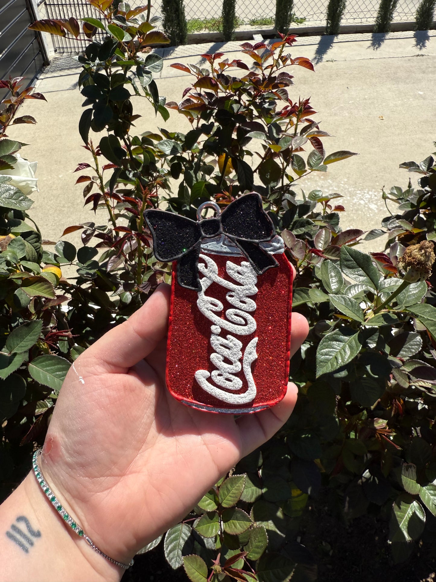 COKE BOW FRESHIE