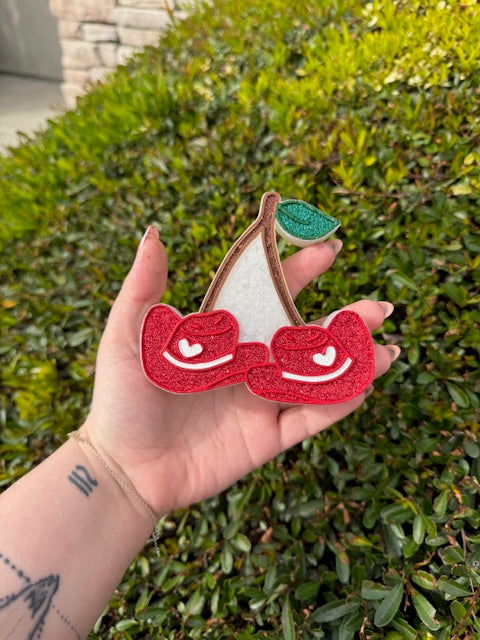 COWBOY HAT CHERRIES FRESHIE